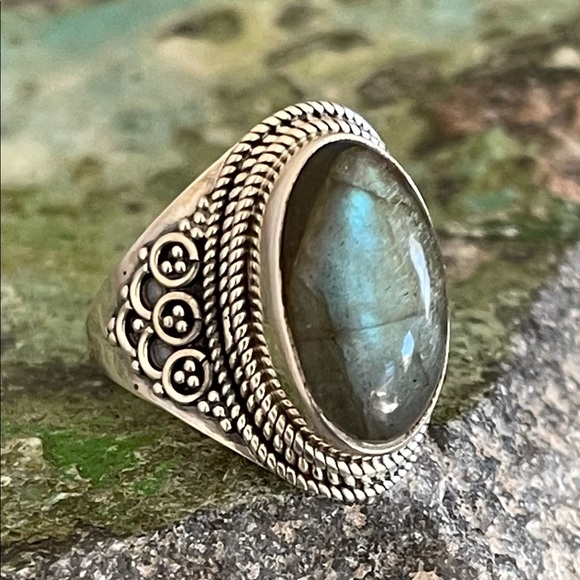Jewelry - ⭐️Labradorite Sterling Silver Ring